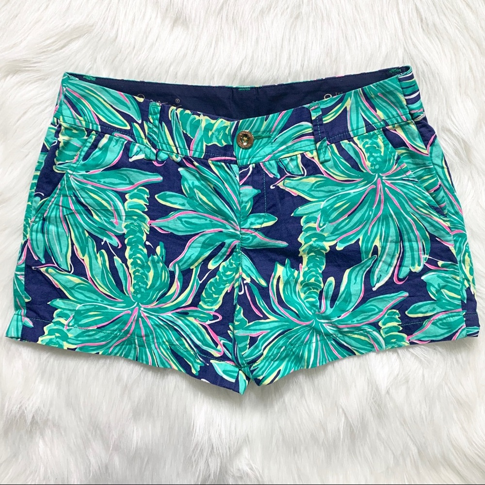 SOLD-Lilly Pulitzer Beachy Floral Print Shorts - Picture 1 of 6